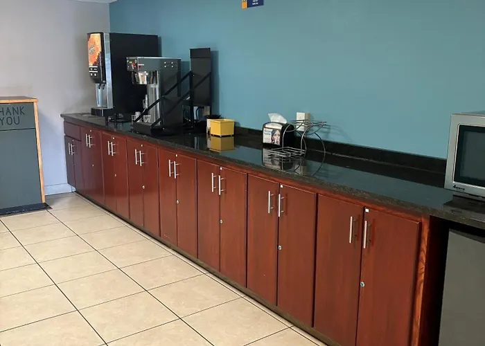 Days Inn By Wyndham St Cloud