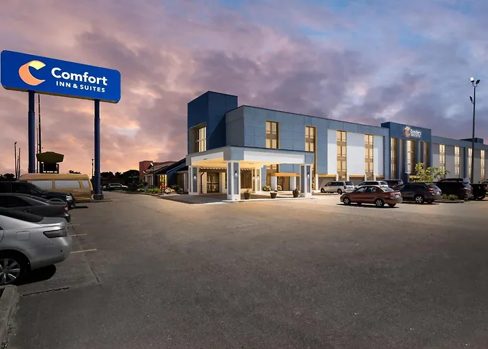 Comfort Inn & Suites Airport