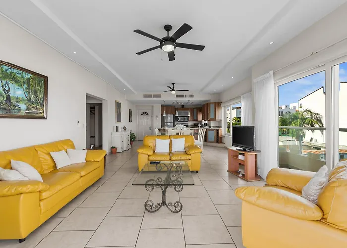 Marina Banderas Suites Hotel Boutique