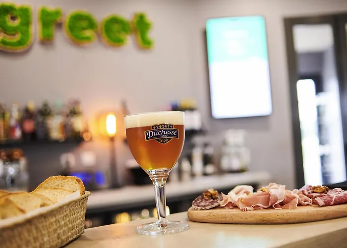 greet Hotel Rennes Pace