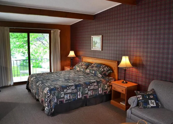 Birchwood Inn