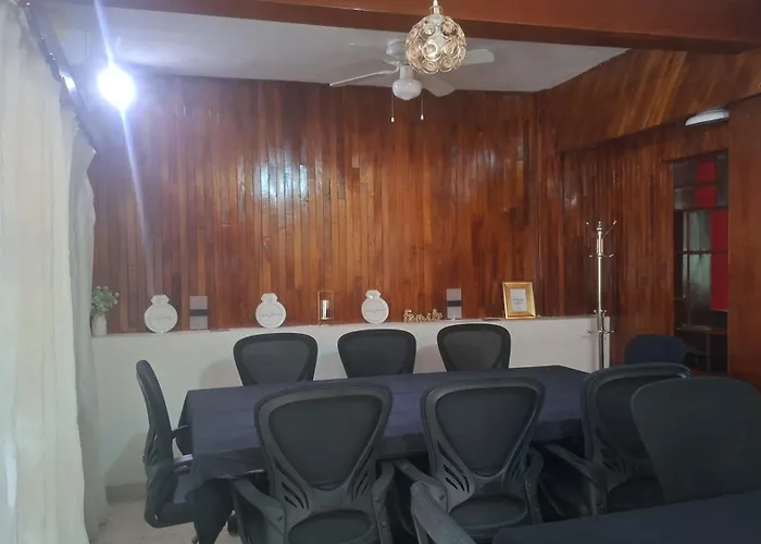 Hotel H Galería Club