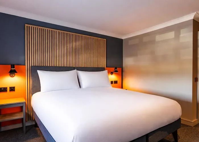 Village Hotel Leeds North