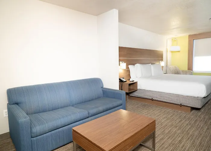 Holiday Inn Express Hotel & Suites Hesperia By Ihg