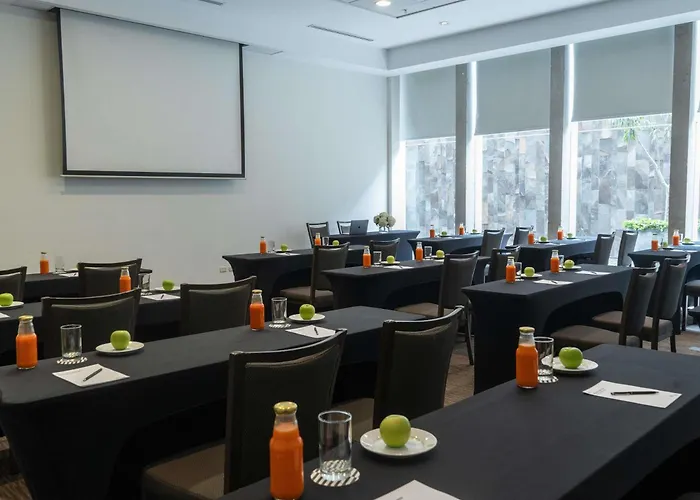 Pullman Lima San Isidro