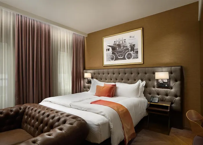 Konsulat , Curio Collection By Hilton