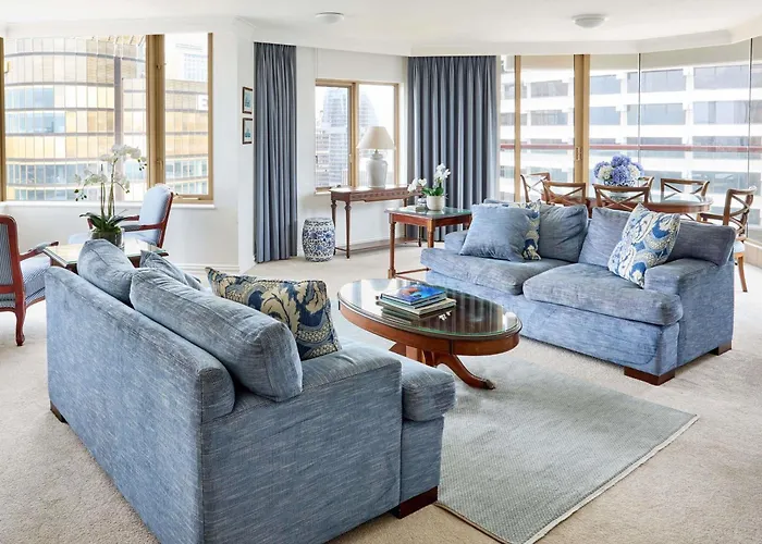 Sebel Quay West Suites