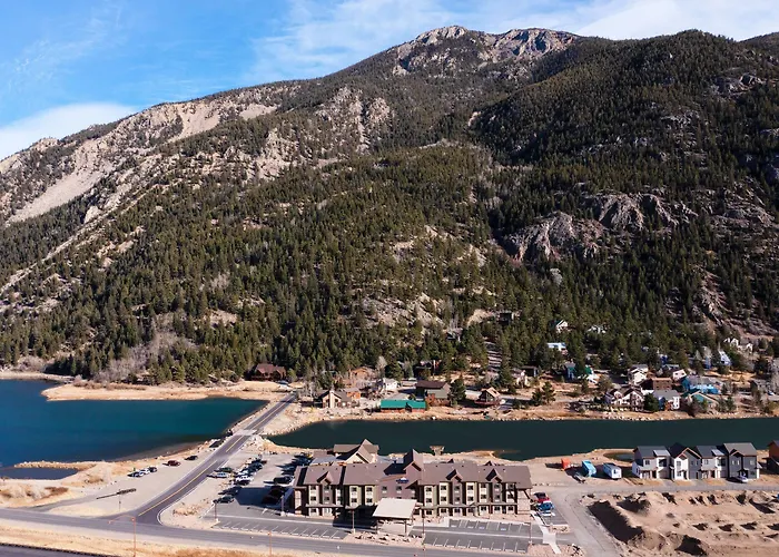 Microtel Inn & Suites By Wyndham Georgetown Lake