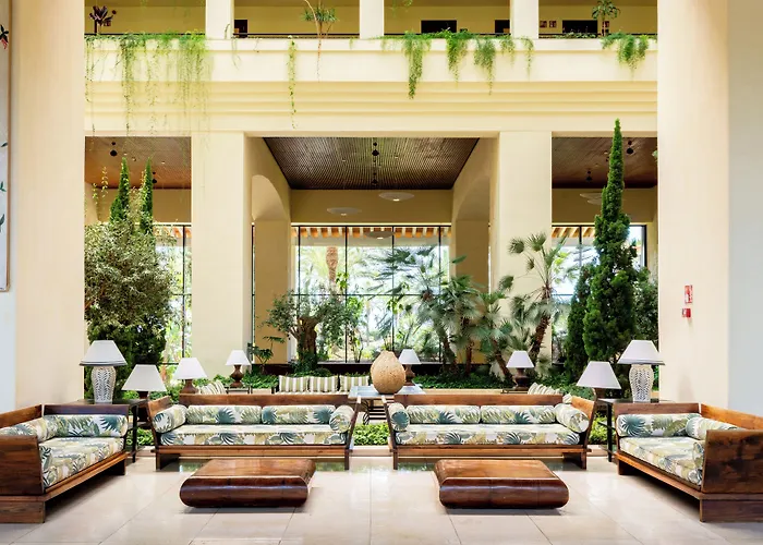 Puerto Antilla Grand Hotel