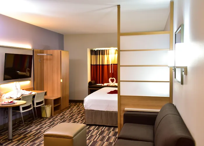 Microtel Inn & Suites By Wyndham Cuauhtemoc Campos Menonitas