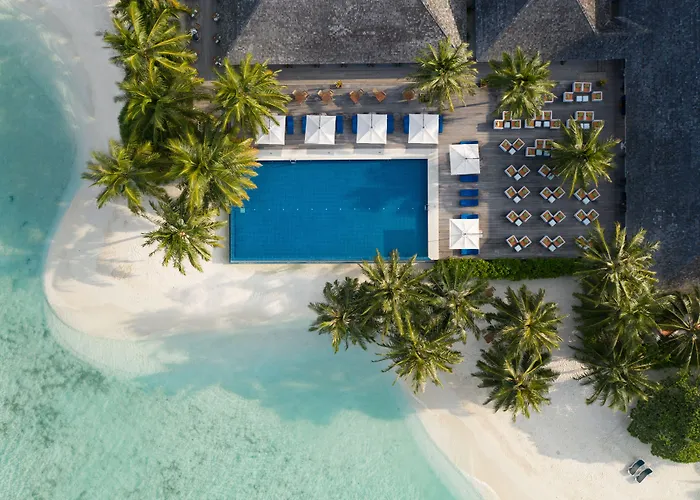 Vilamendhoo Island Resort & Spa