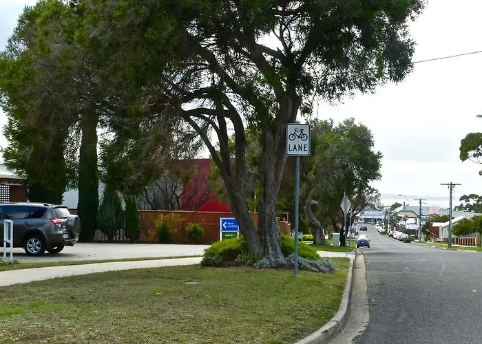 Inverloch Central Motor Inn
