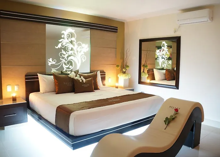 Auto Hotel Deluxe