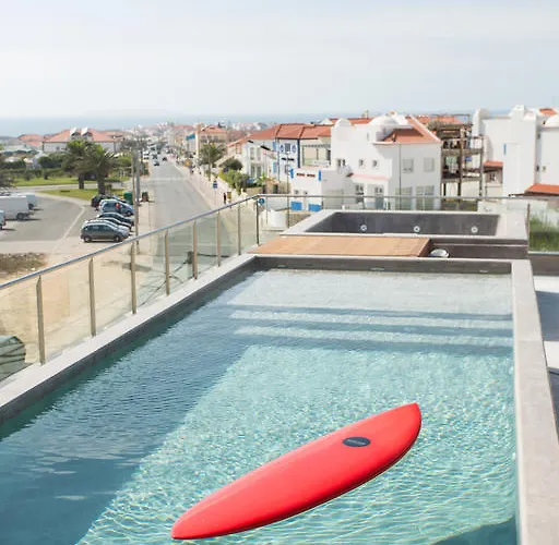 Surfers Lodge Peniche