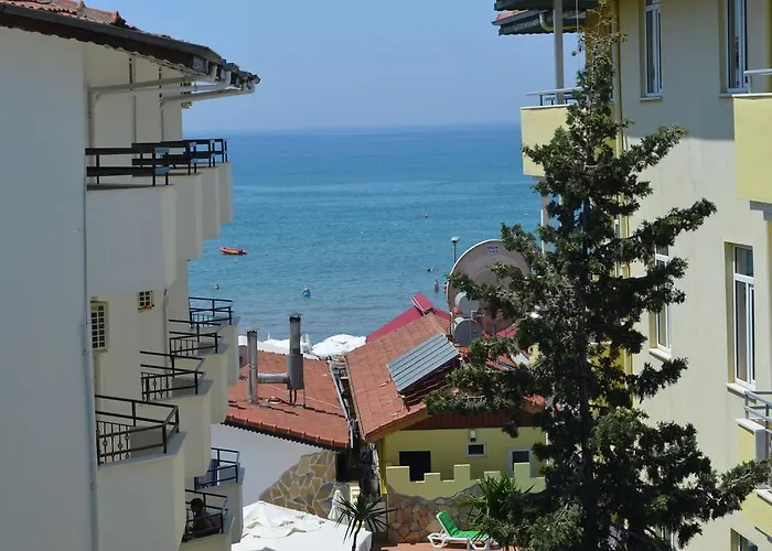 Delphin Hotel Side