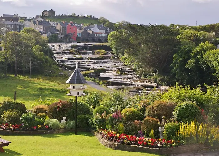 Falls Hotel & Spa