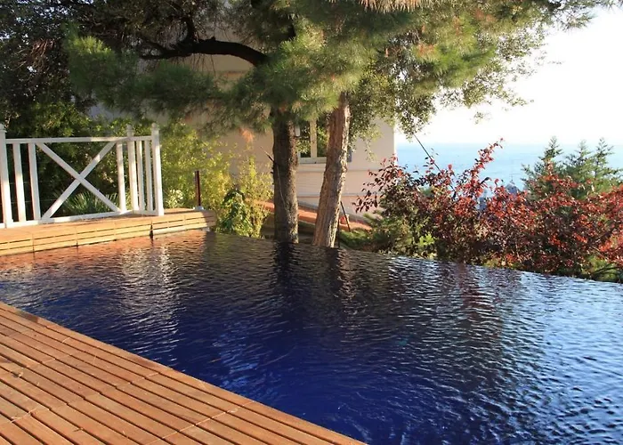 La Luna Of - Villa D'Architecte B&B