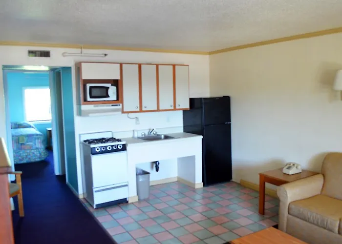 Cerca Del Mar Motel