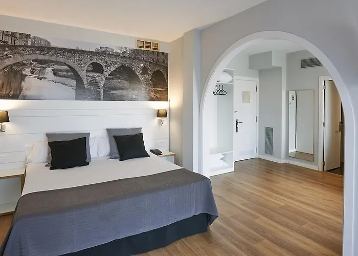 Hotel Can Pamplona
