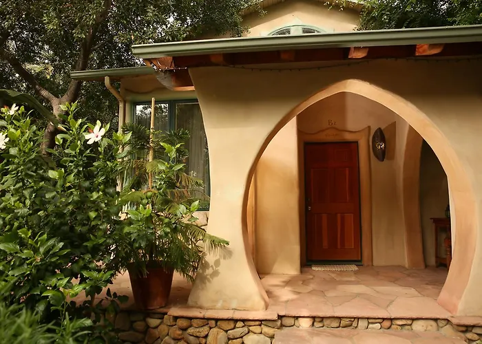 The Emerald Iguana Inn Ojai