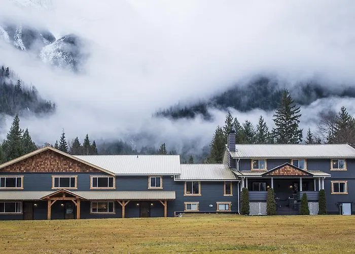Bella Coola Eagle Lodge