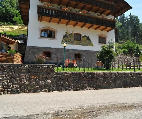 Albergo Garni' Laura
