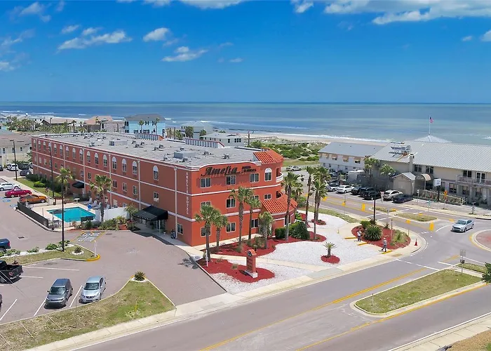 Fernandina Beach Hotels With Jacuzzi in Room