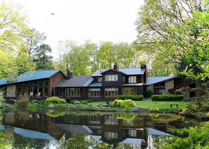Inn At White Oak