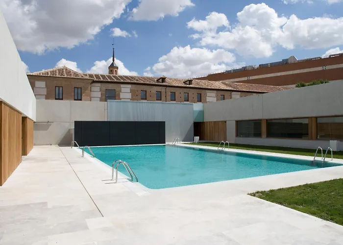 Parador De Alcala De Henares