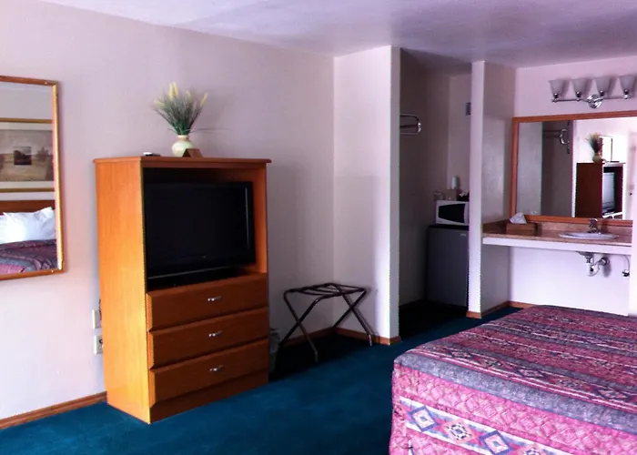Legacy Inn