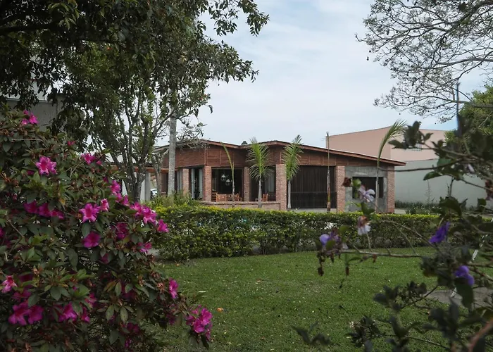 Ipê Hotel Express