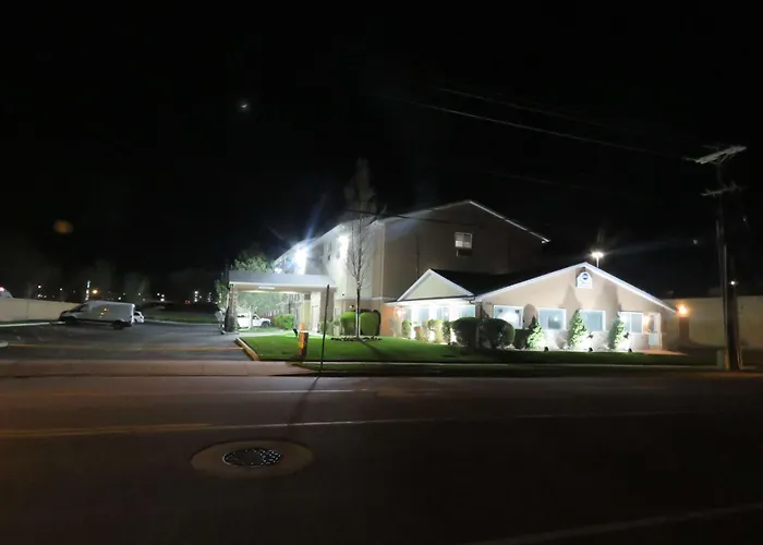 West Valley Inn
