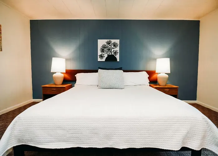 Rainbow Mountain Resort - Lgbtq Friendly