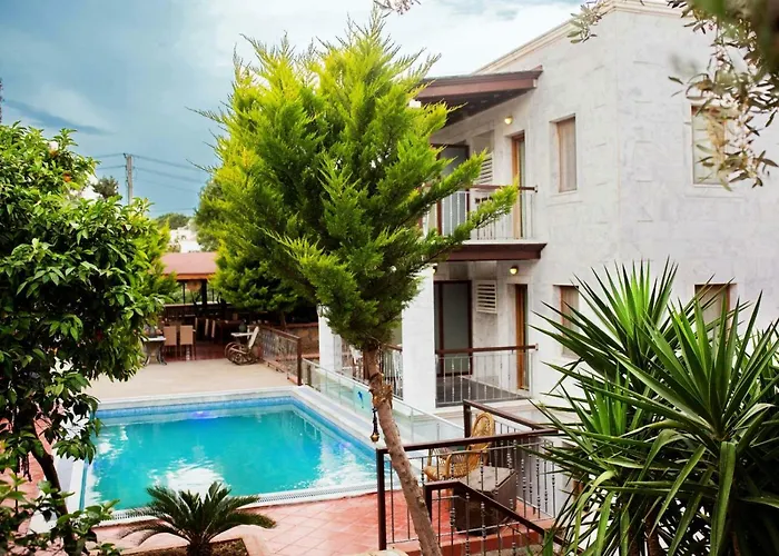 Stone House Hotel
