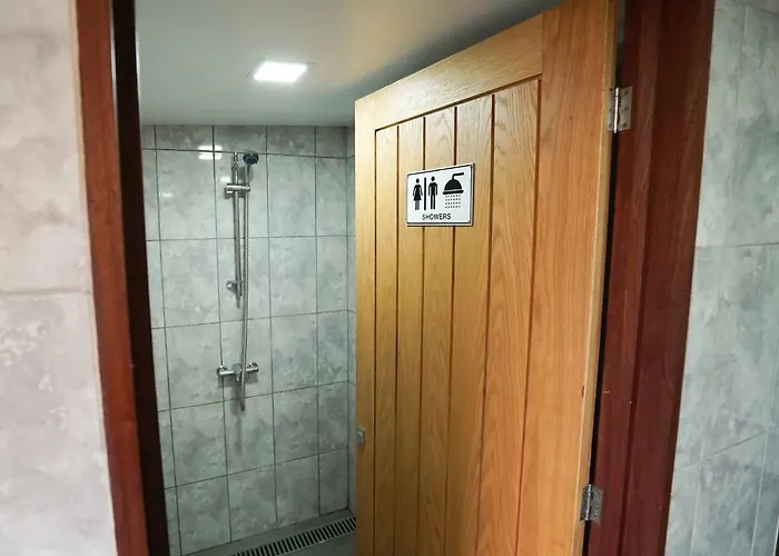 Deluxe Glamping Pod With Hot Tub Hotel Frodsham