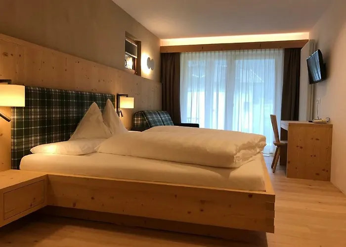 Hotel Schoenblick Sexten