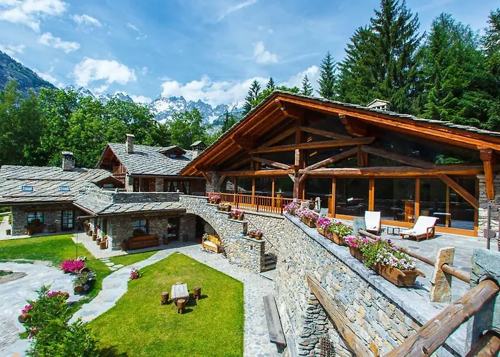 Au Coeur Des Neiges Resort Spa & Free E-Bike