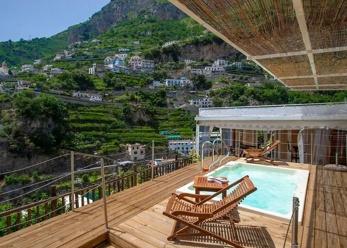 Villa Lauro Old Chapel