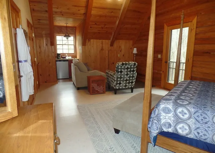Creekside Paradise Bed And Breakfast Robbinsville