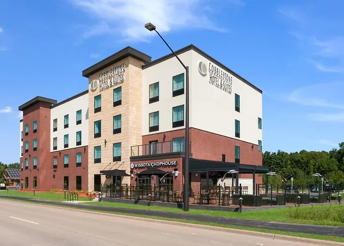 Cobblestone Hotel & Suites Appleton International Airport