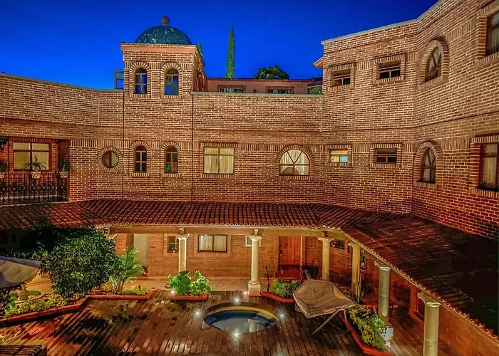 Suites Paraiso Tequis