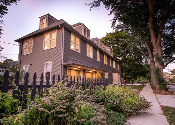 Valparaiso Inn B&B
