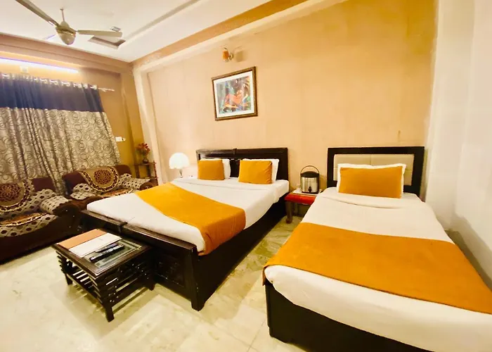 Hotel Meenakshi Udaipur - Family Preffered Hotel