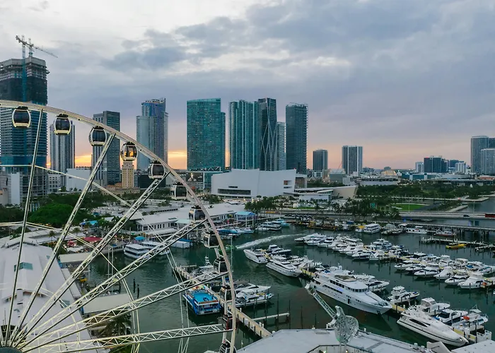 Miami Hotels With Jacuzzi in Room