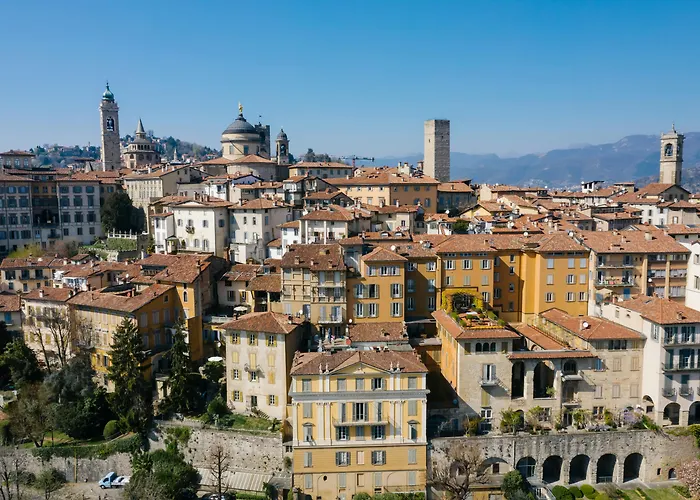 Petronilla - Hotel In Bergamo